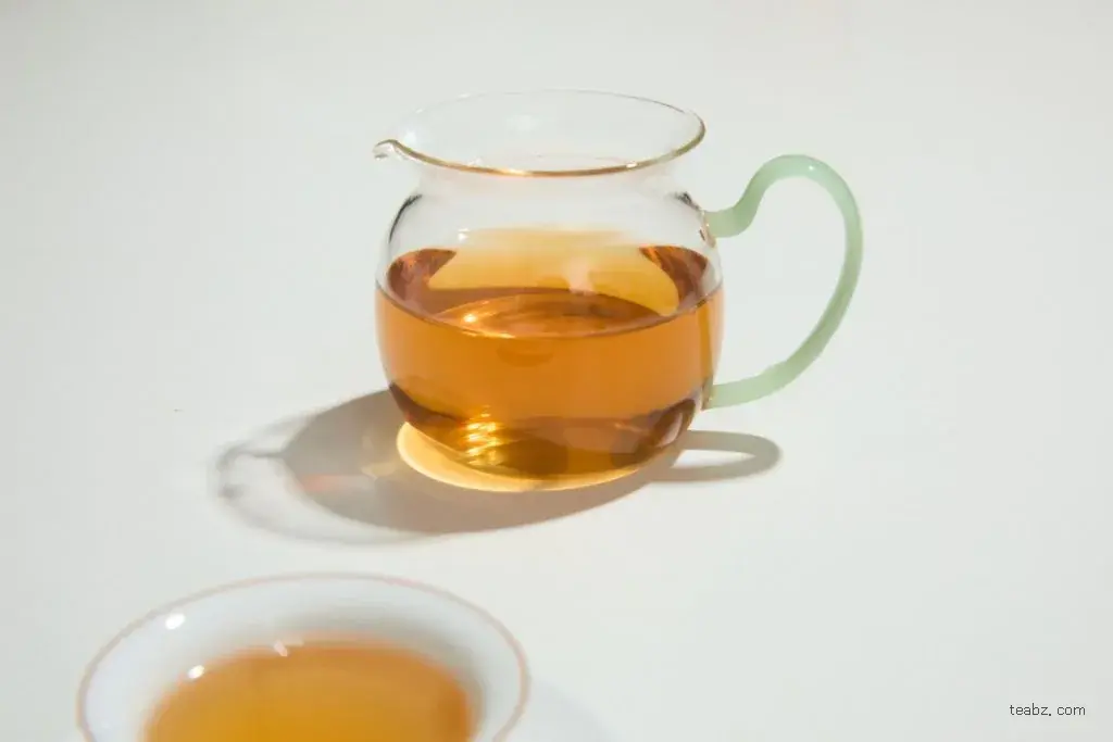 pu-erh-raw-tea-brewing-170206